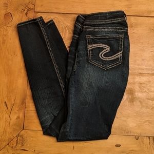 Super soft & comfy! Silver Suki Skinny Jeans